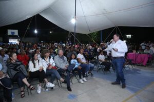 En su noveno día de campaña, Lupita Pérez visitó “La Colonia Sindical”, “Mansiones” y “Linderos” en Ezequiel Montes.