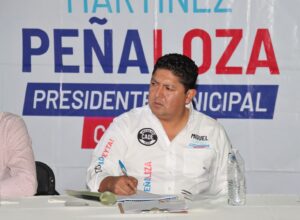 Se reúne Miguel Martínez con prestadores de servicios y alimentos