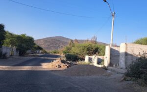 Reporte sobre obstrucción en la de carretera en Santa Bárbara CadereytadeMontes