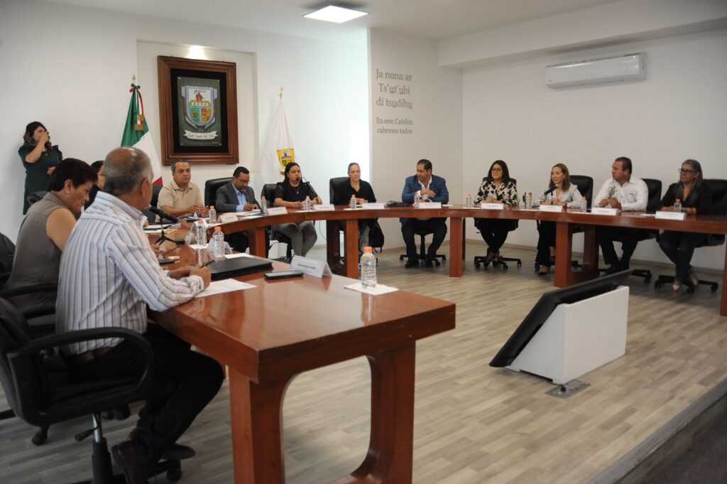 Ayuntamiento municipal de San Juan del Río, aprueban licencias temporales a funcionarios públicos
