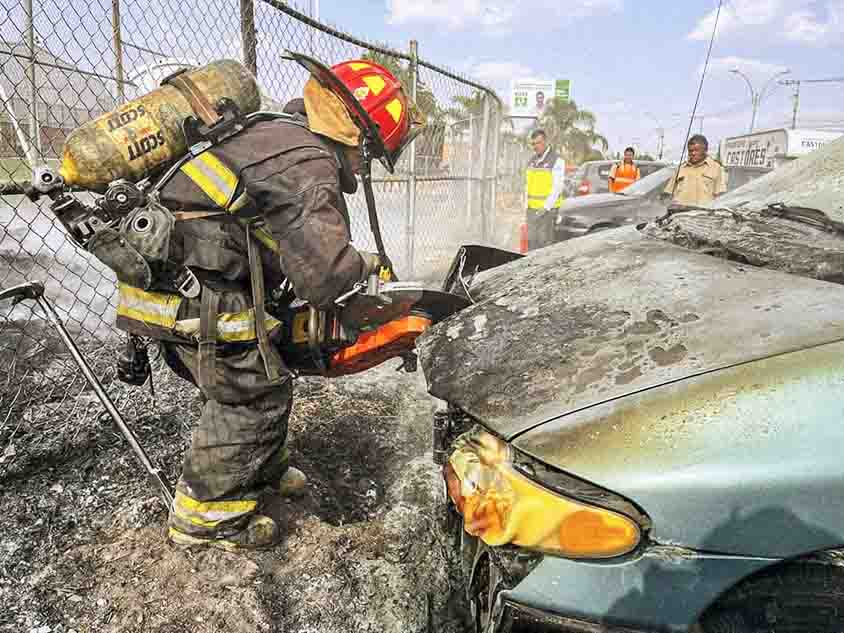 Incendio Vehículo Los Molino, Querétaro