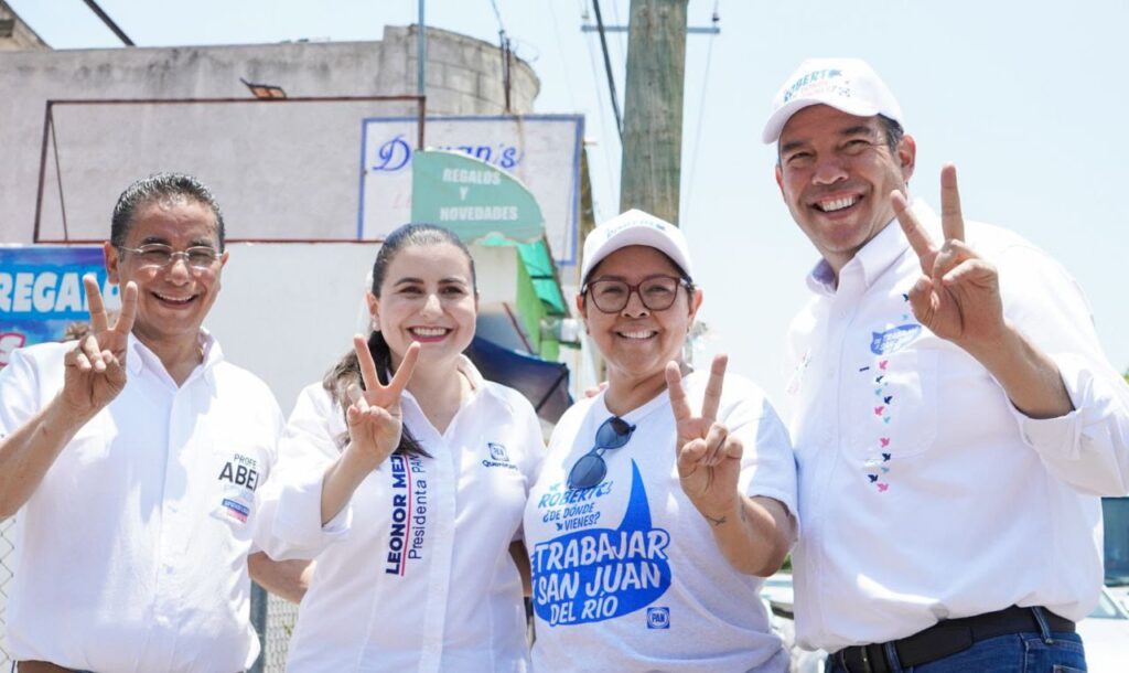 Presidenta del PAN en Querétaro y Roberto Cabrera recorren La Floresta