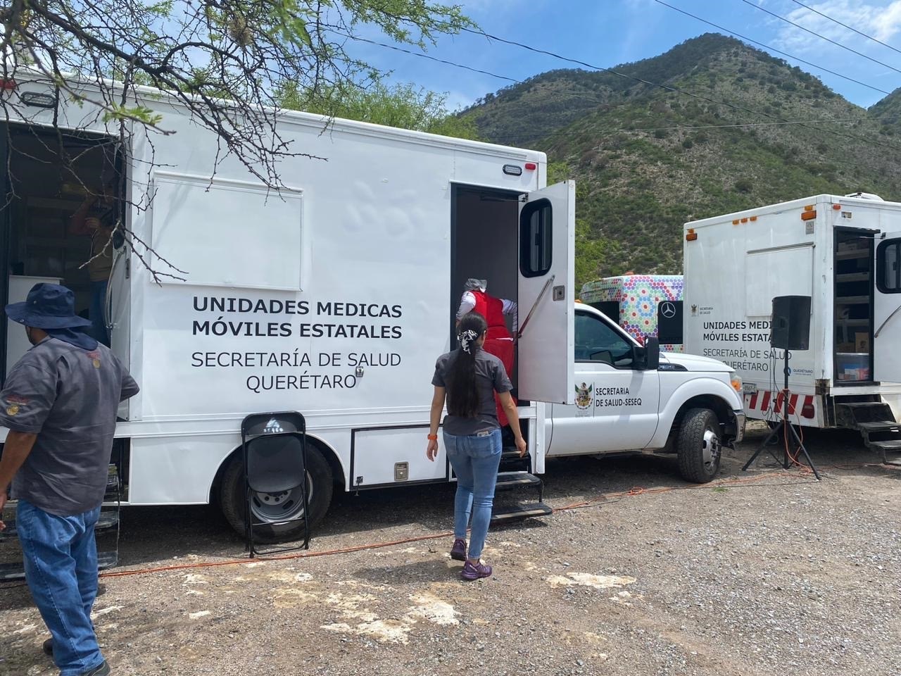 Avanzan columnas de las y los peregrinos por el semidesierto