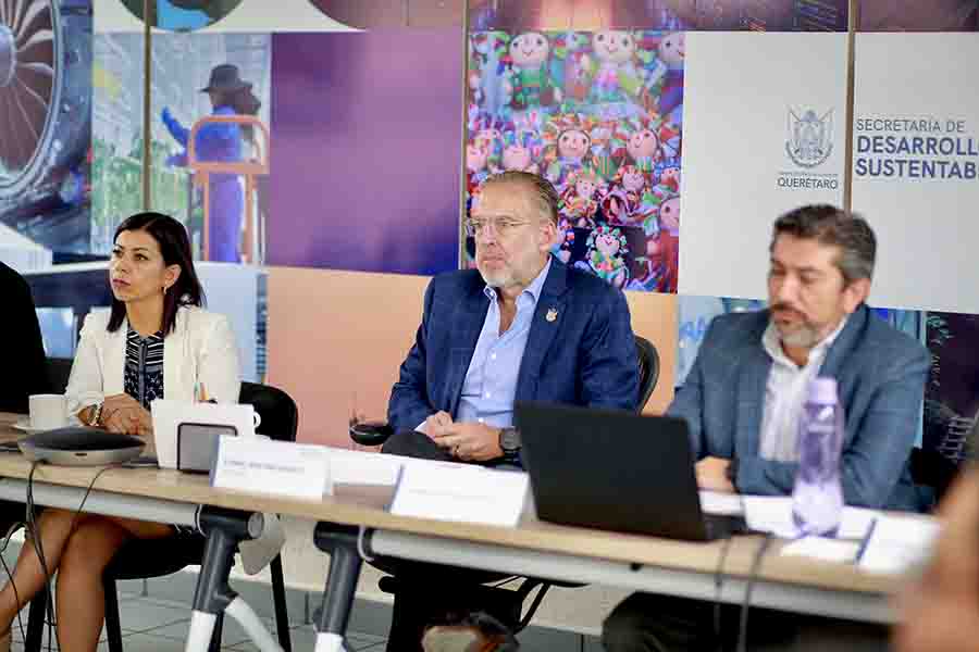 Sesiona Consejo Administrativo del ANP Peña de Bernal