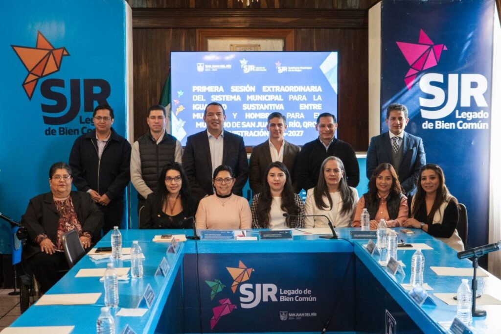 Roberto Cabrera toma protesta a integrantes del Sistema Municipal para la Igualdad Sustantiva y del Comité de Igualdad Laboral