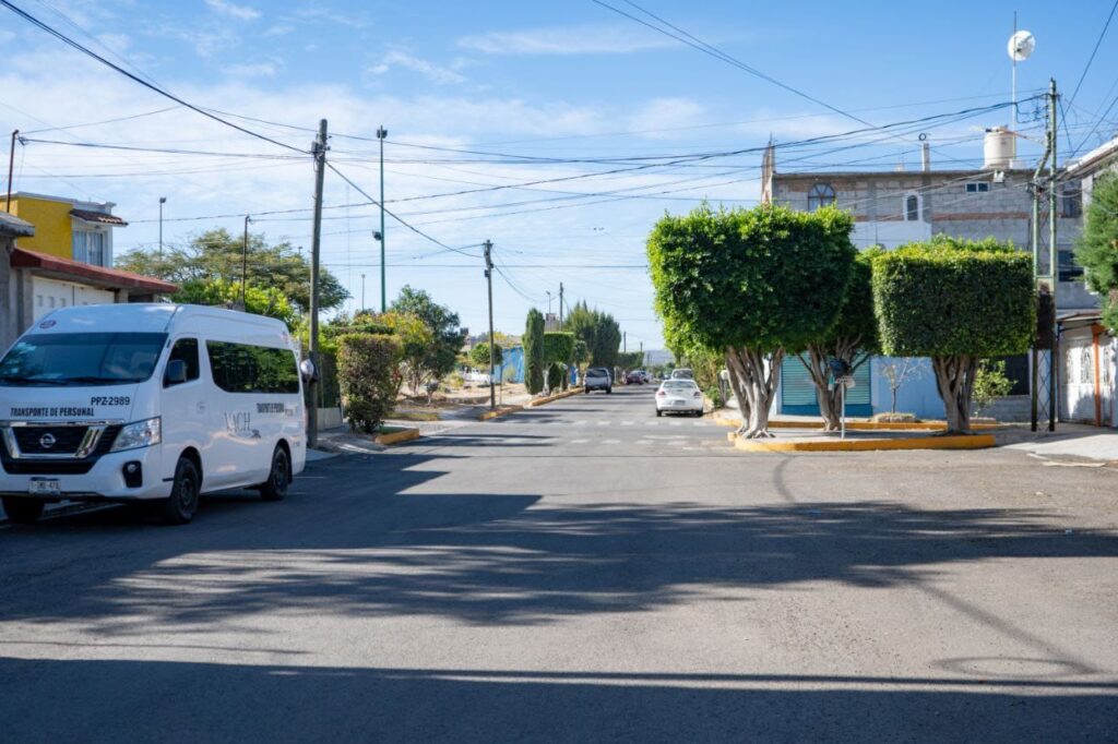 Roberto Cabrera rehabilita calles de Lomas del Pedregal con una inversión de más de 2 millones 700 mil pesos