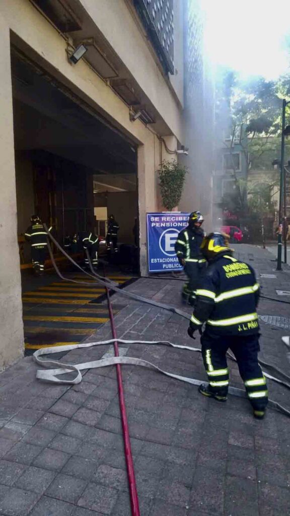Cortocircuito en subestación eléctrica desata movilización en Paseo de la Reforma