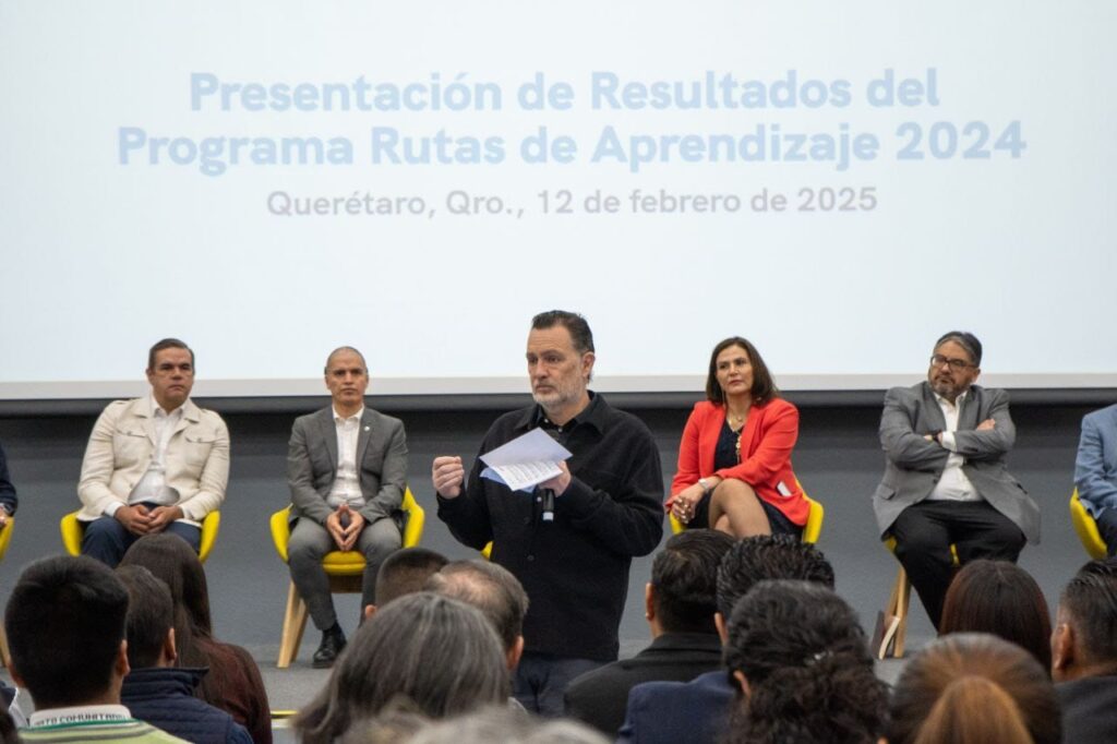 Asiste Roberto Cabrera a la presentación de resultados del Programa “Rutas de Aprendizaje 2024”