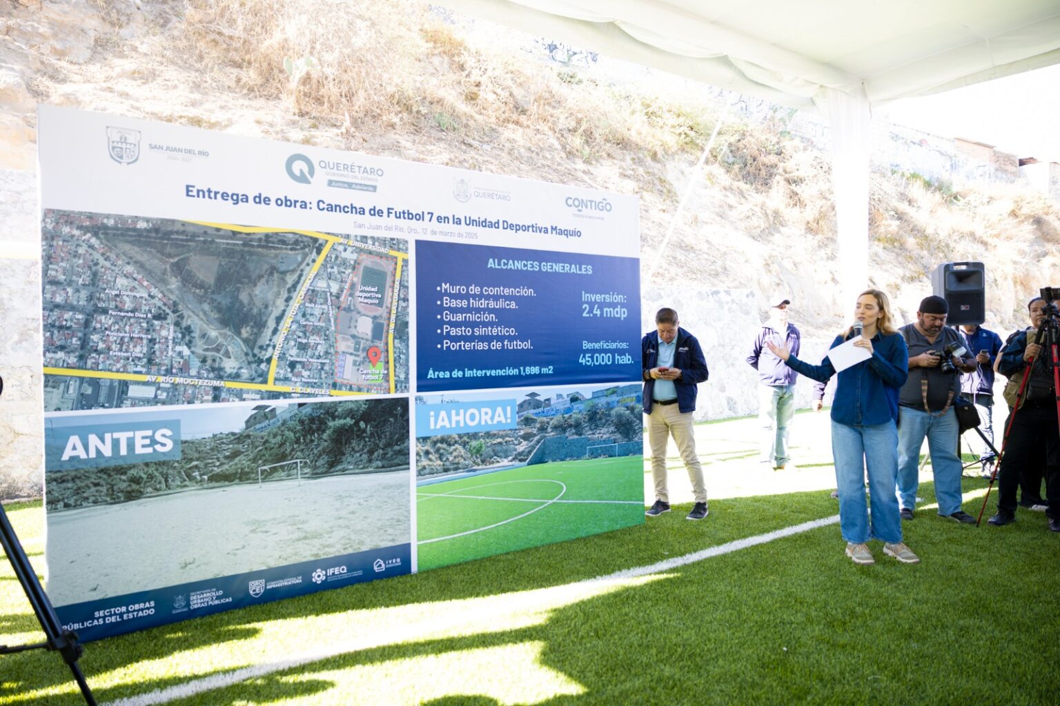 Entrega Mauricio Kuri Cancha de Futbol en San Juan del Río