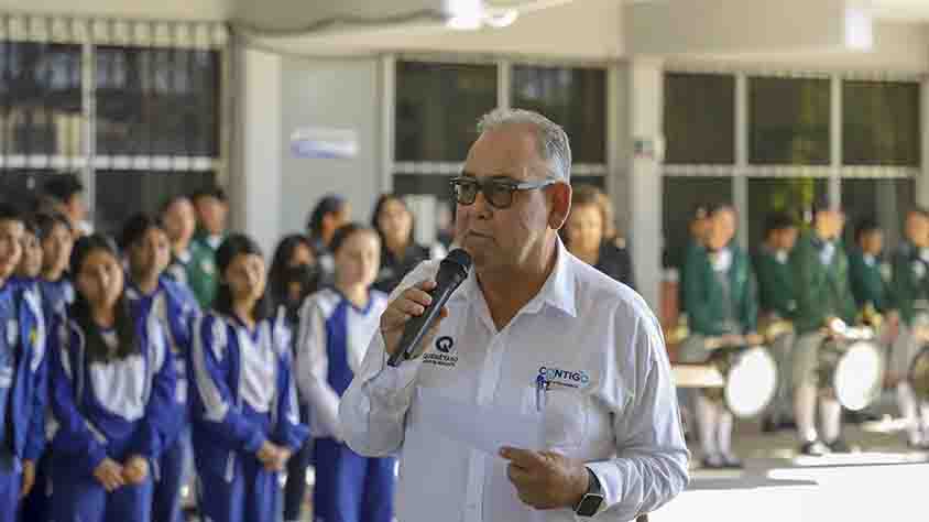 Entregan equipamiento e infraestructura educativa en Tequisquiapan