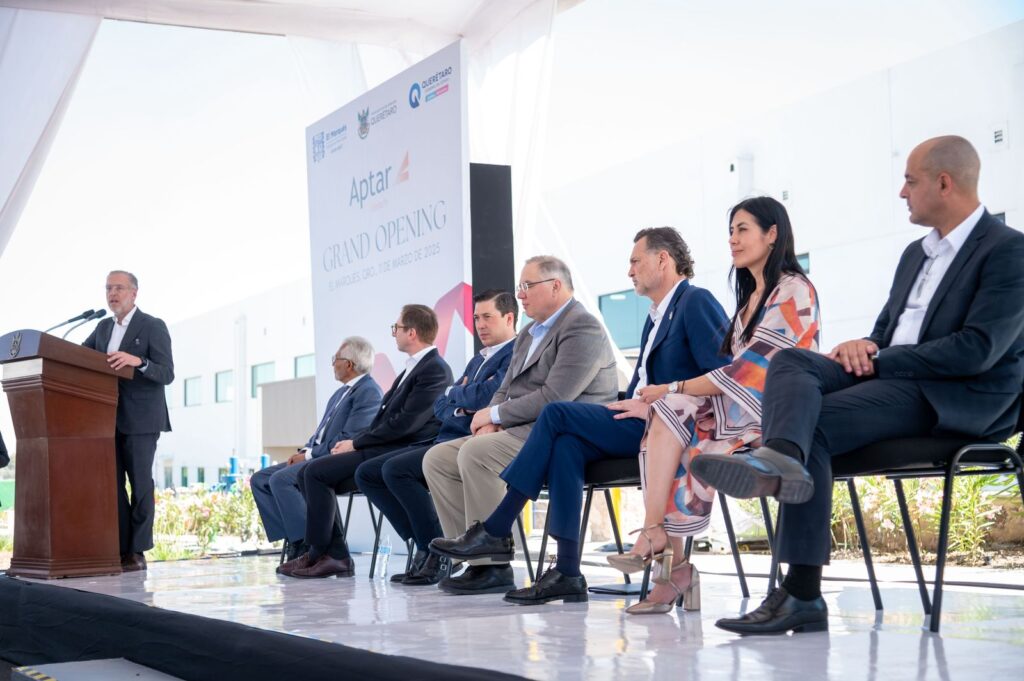 Inaugura Mauricio Kuri expansión de la planta Aptar Beauty en Querétaro