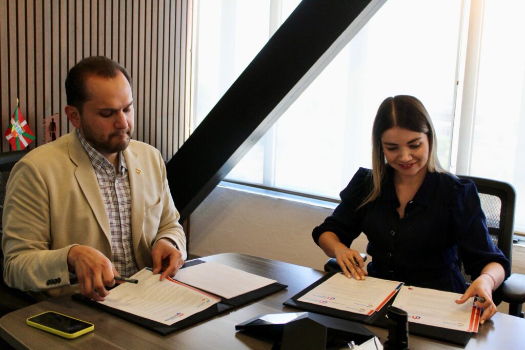Firma convenio la Secretaría de la Mujer y la Universidad Contemporánea Mondragón para impulsar la educación y emprendimiento femenino