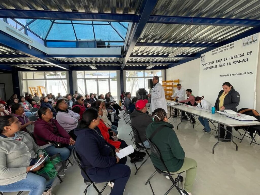 Tolimán capacita a comerciantes ambulantes en normativas sanitarias