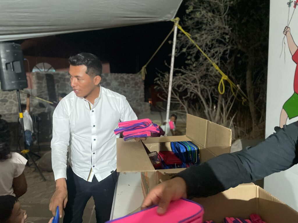 Fiesta Infantil en Barrio Álamo: Sonrisas que Iluminan Tolimán