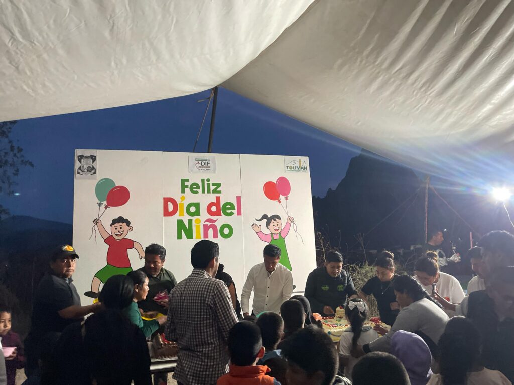 Fiesta Infantil en Barrio Álamo: Sonrisas que Iluminan Tolimán