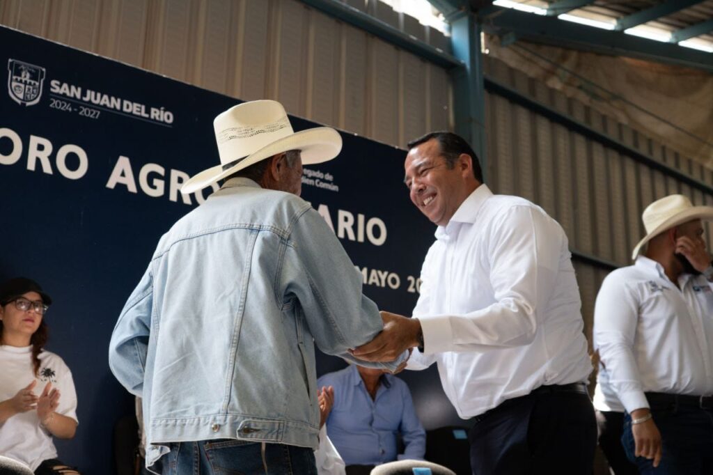 Entrega Roberto Cabrera apoyo a productores del campo sanjuanense con una inversión de más de 1 mdp