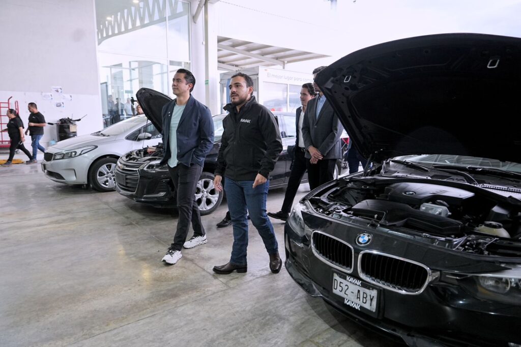 Inaugura Felifer Macías el Centro Integral de Operaciones Kavak