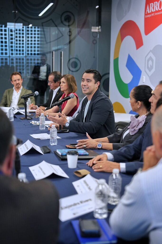 Encabeza Felifer Macías la Sesión del Consejo de innovación del Municipio de Querétaro