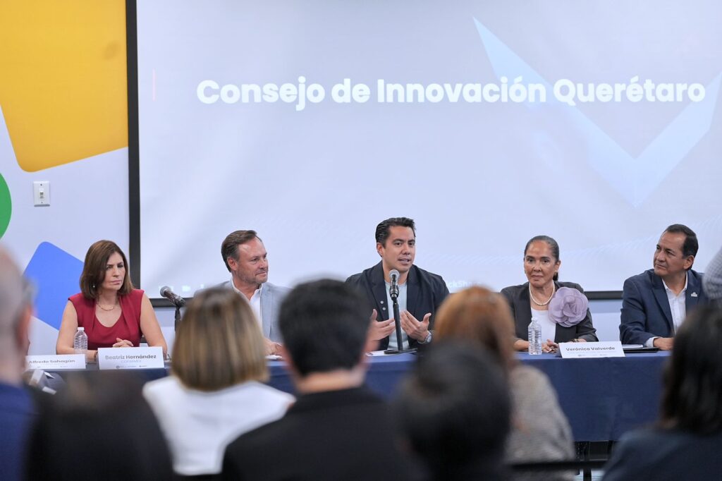 Encabeza Felifer Macías la Sesión del Consejo de innovación del Municipio de Querétaro