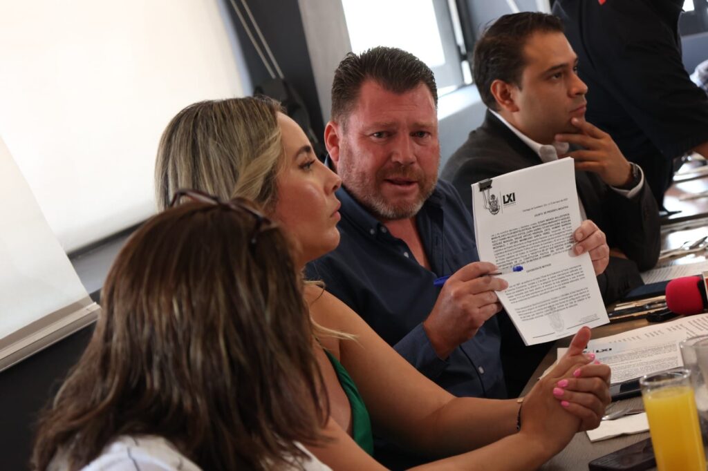 El legislador Edgar Inzunza y diputados de Morena dan a conocer Iniciativa de Reforma a la Constitución local en materia de vivienda digna y decorosa