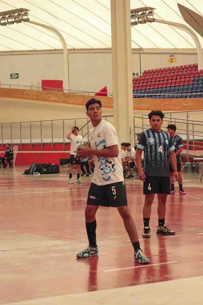 Dos jugadores queretanos de Handball convocados a la selección mexicana