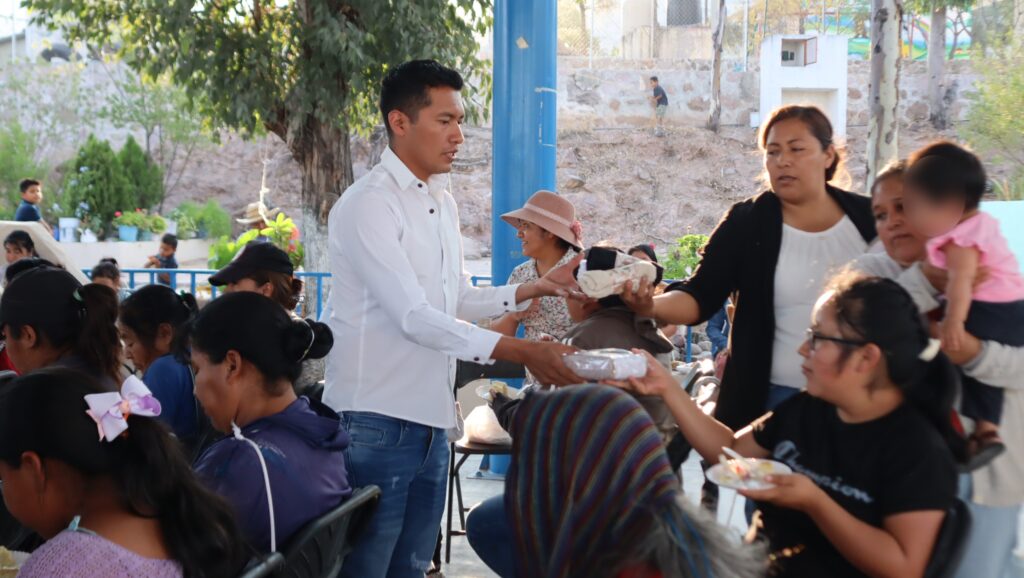 El presidente Alejo Sánchez celebra a las madres en Higueras y Sabino