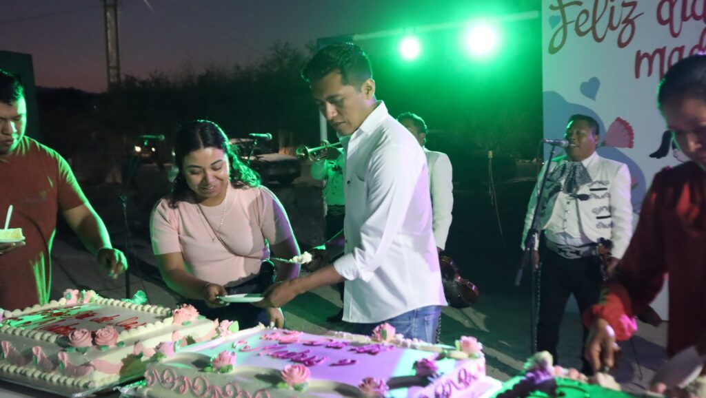 El presidente Alejo Sánchez celebra a las madres en Higueras y Sabino