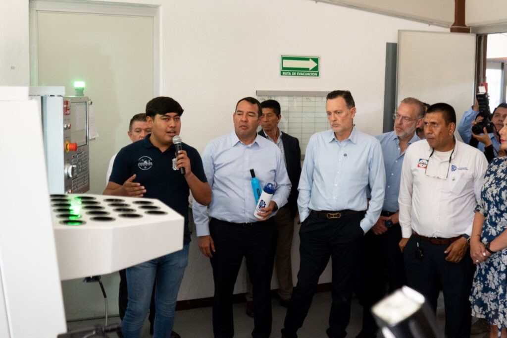 Supervisa Gobernador equipamiento para el ITNM