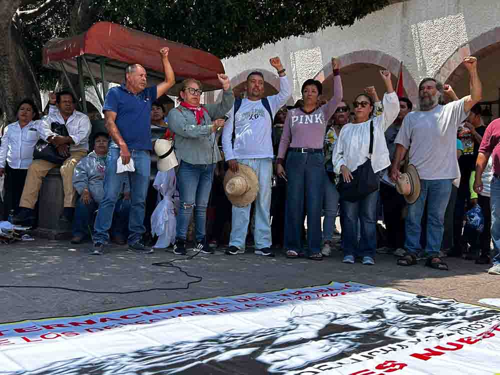 Magisterio exige a la SEP reinstalación de maestros cesados y lanza convocatoria a jornada nacional de lucha