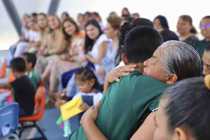 Celebra Secretaría de las Mujeres a las mamás del Refugio Nu´Ju