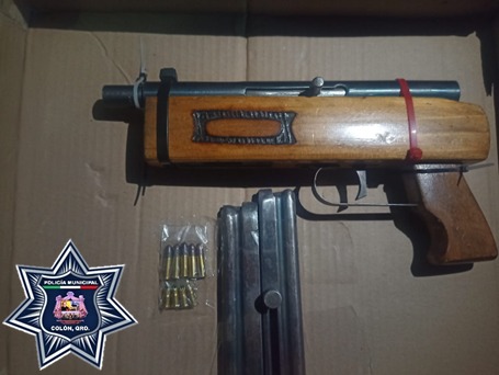 Aseguramiento de masculino con arma de fuego en la comunidad de Piedras Negras