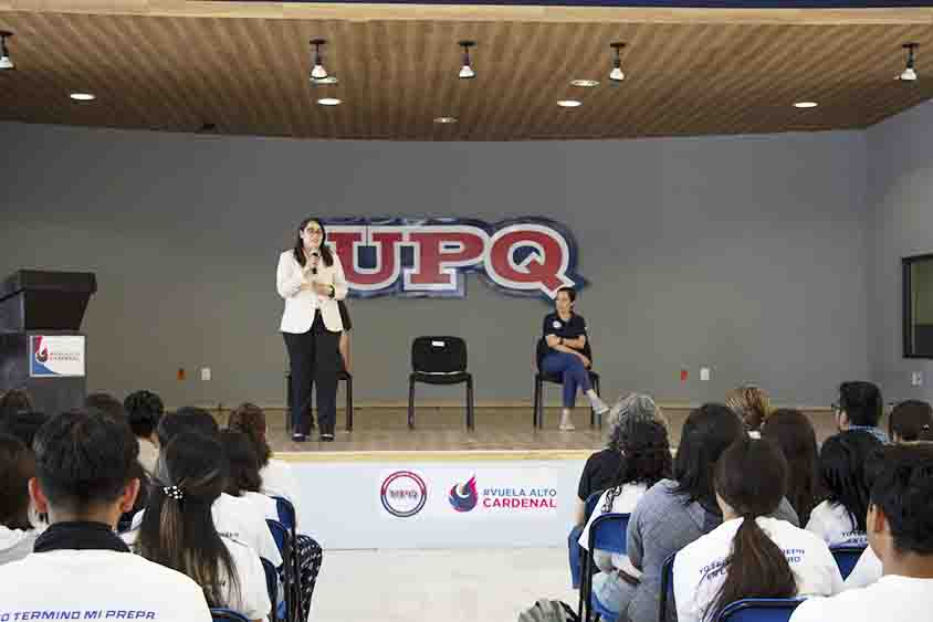 Rectora de la UPQ encabeza inauguración de Bachillerato Avanzado 2025