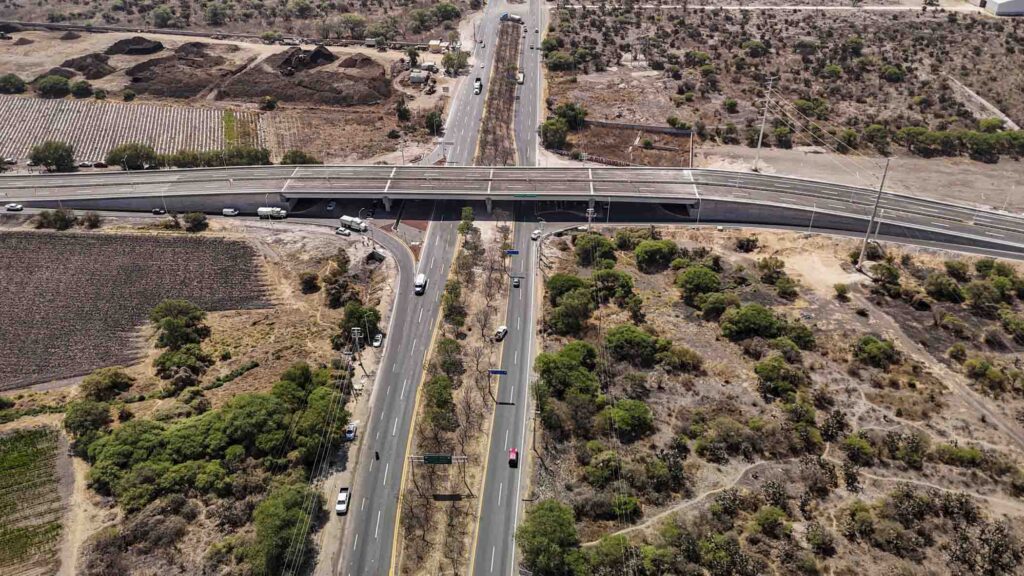 Inaugura Gobernador Paso Superior Vehicular Los Benitos