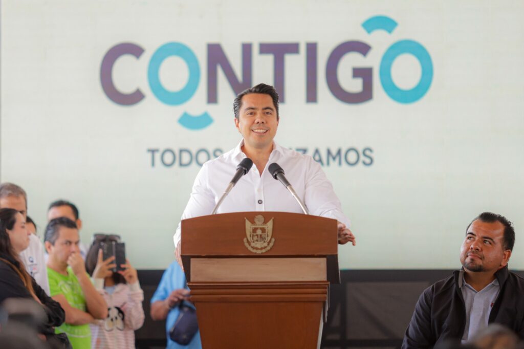 Felifer respalda modelo QroTaxi que transforma el transporte público