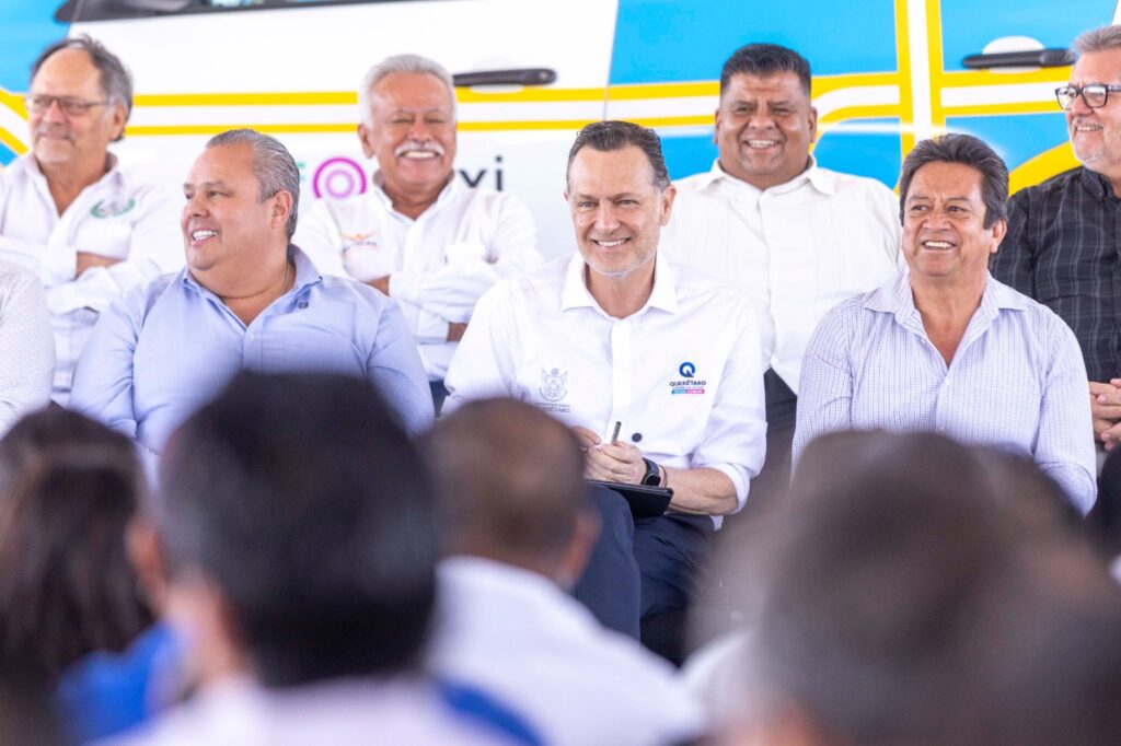 Felifer respalda modelo QroTaxi que transforma el transporte público