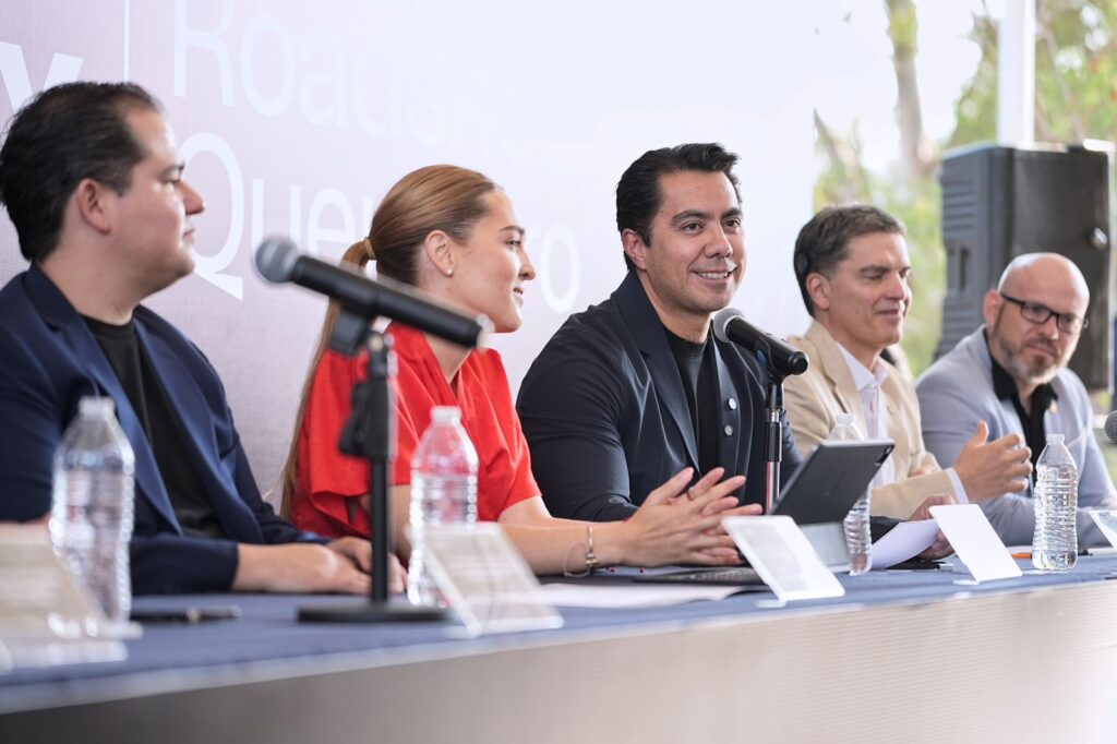 Acude Felifer Macías a la presentación de la quinta edición del “IncMTY Roadshow Querétaro”