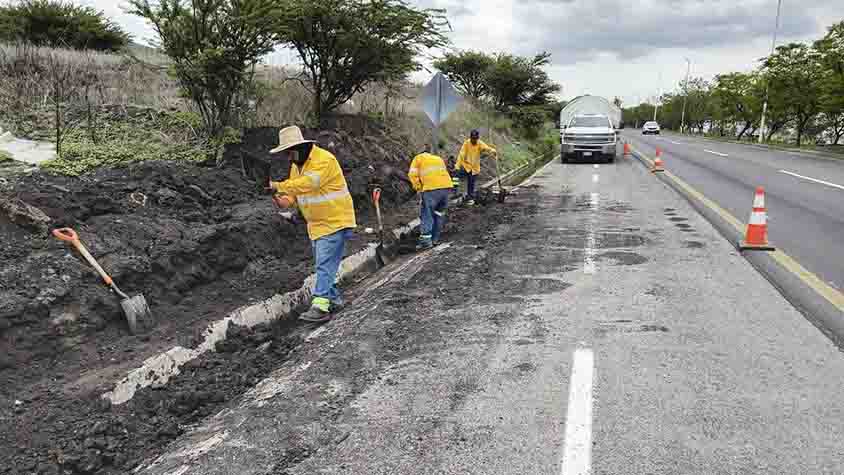 Refuerza CEI mantenimiento vial por temporada de lluvias