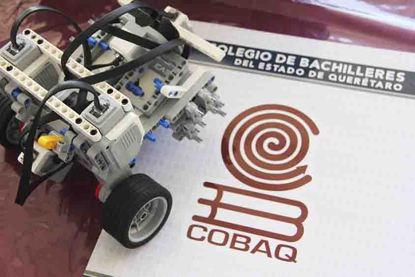Clasifican estudiantes de COBAQ INFOMATRIX 2025