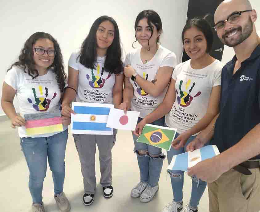 Organizaciones capacitan a jóvenes sobre “seguridad en el voluntariado internacional” en la SSPMQ.