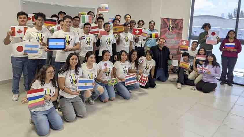 Organizaciones capacitan a jóvenes sobre “seguridad en el voluntariado internacional” en la SSPMQ.