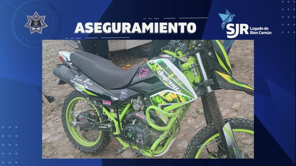 Detienen a pareja por robo de motocicleta en San Pedro Ahuacatlán