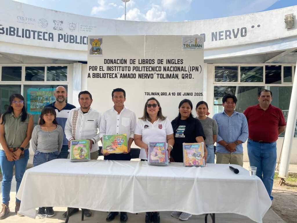 IPN y municipio de Tolimán realizan donación de libros de inglés para fortalecer la educación en Tolimán.