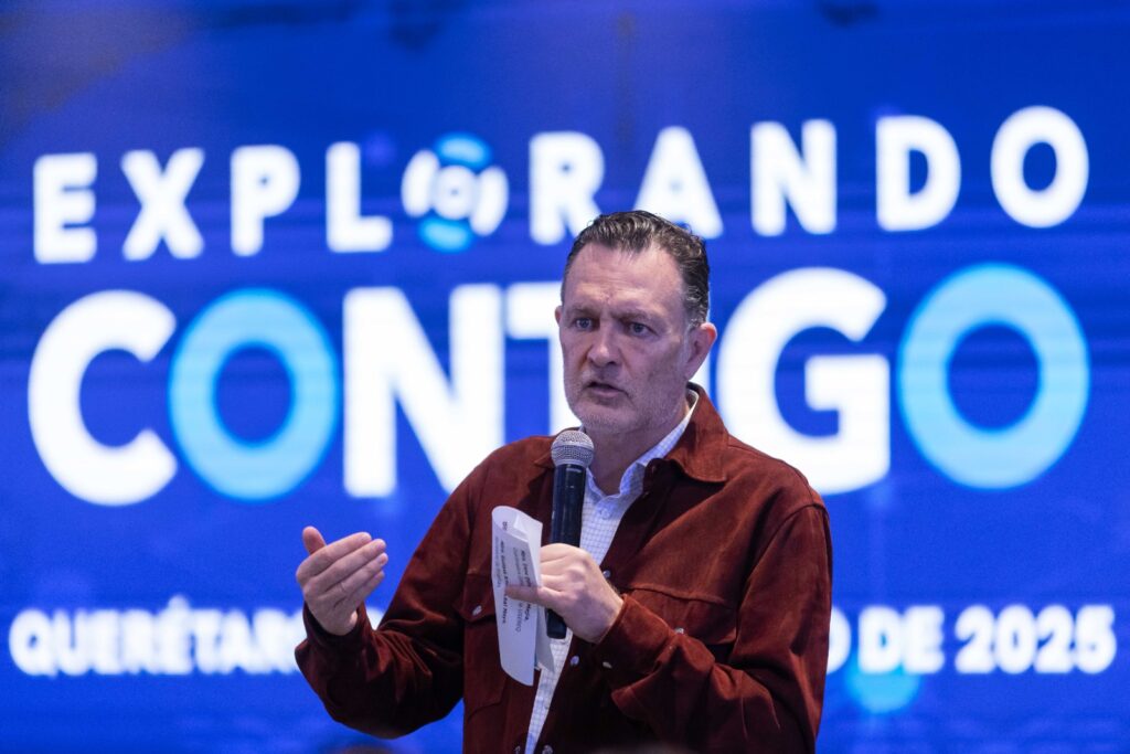 Lanza Mauricio Kuri portal educativo Explorando Contigo
