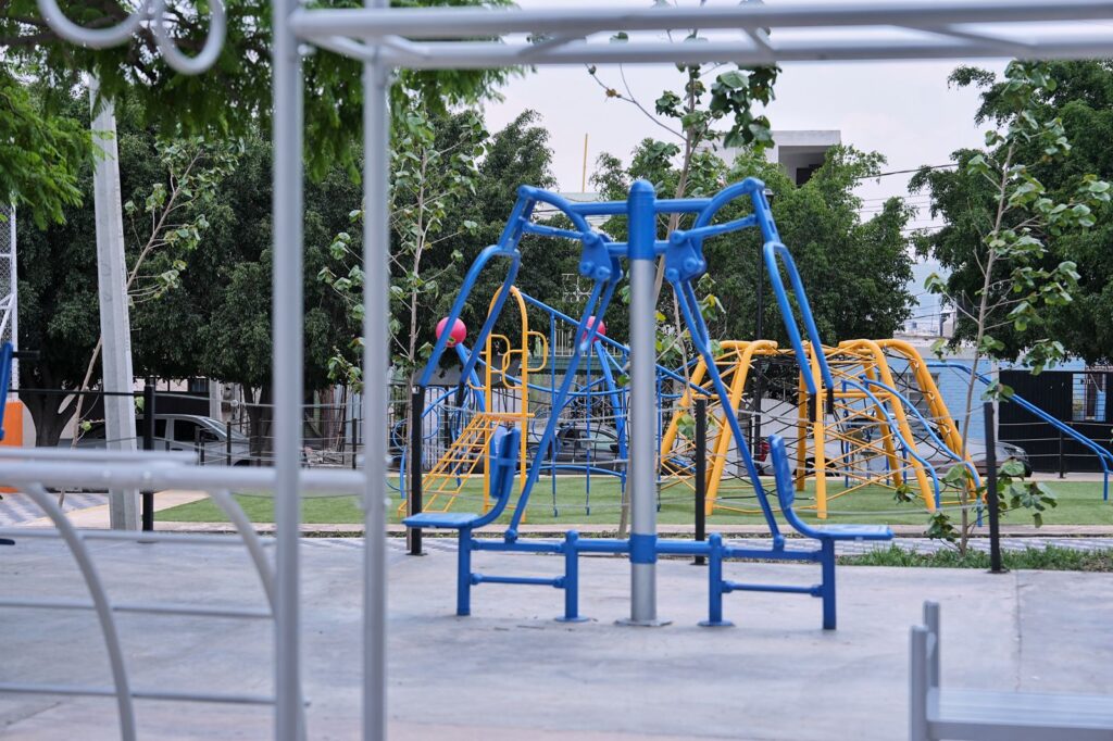 Felifer entrega resultados en la colonia Lázaro Cárdenas con “Alcalde en Acción”