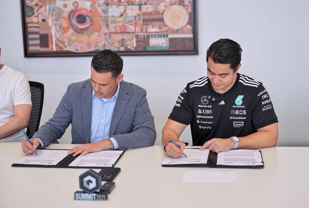 Firma Felifer Macías convenio de colaboración con la Federación Nacional de Videojuegos y Deportes Electrónicos A. C.