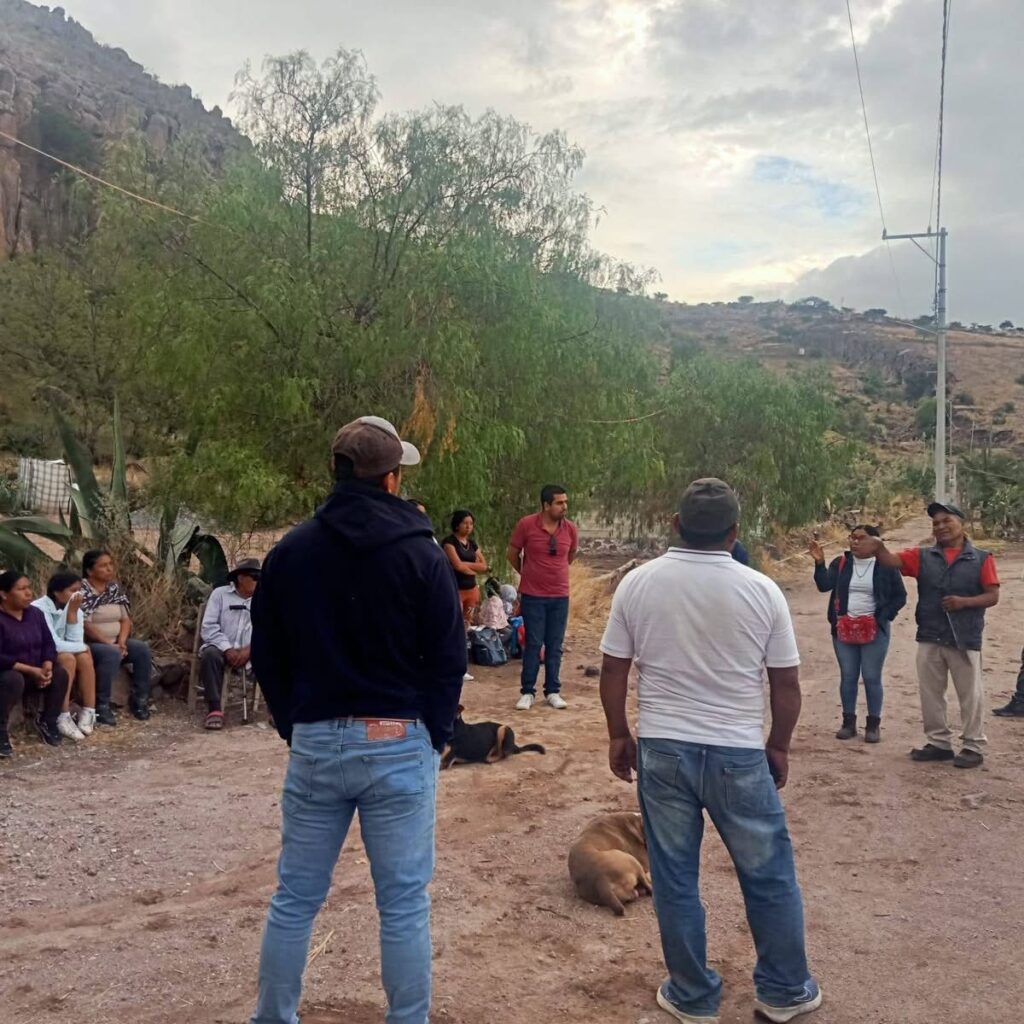 Gobierno Estatal atiende de cerca problemáticas en comunidades de Tolimán