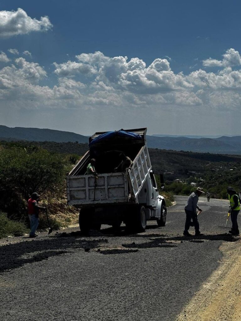 Mejoran Carretera Palmitos–Rancho Nuevo