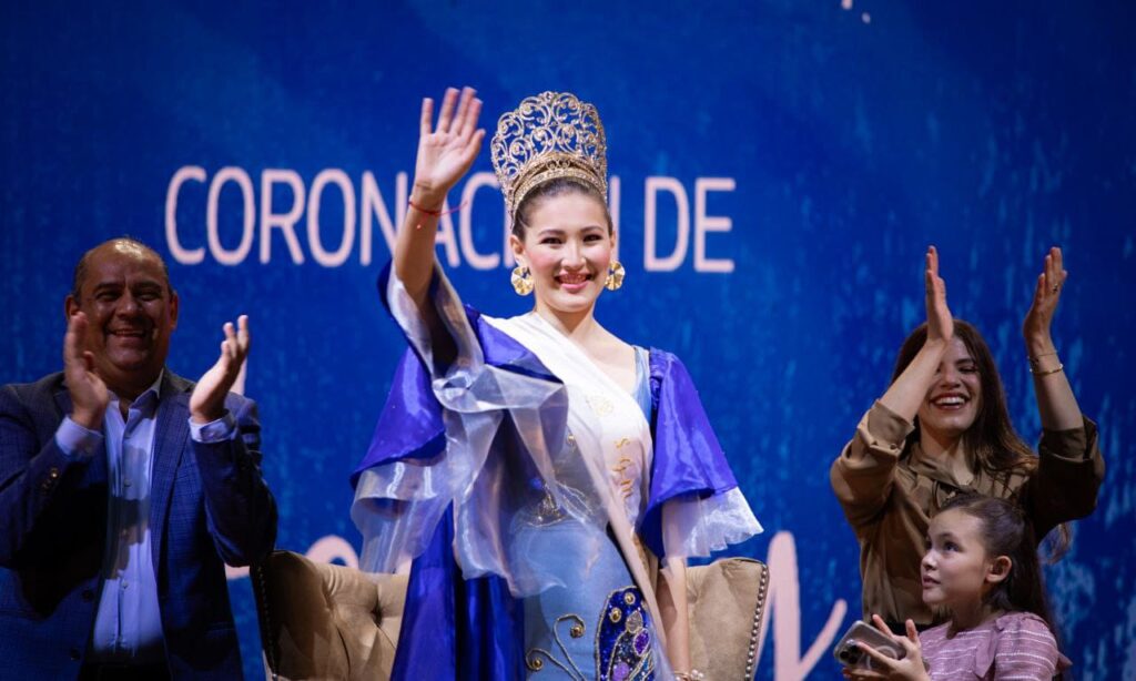 Con la coronación de Hanney I como Reina de la Feria Nacional Ganadera San Juan del Río 2025, arrancaron de manera oficial los festejos por el 494 Aniversario de la Fundación de San Juan del Río, evento que fue encabezado, en representación del gobernador del estado de Querétaro, Mauricio Kuri González, por el secretario de Desarrollo Agropecuario, Rosendo Anaya Aguilar; el presidente municipal sanjuanense, Roberto Cabrera Valencia; la presidenta del Sistema Municipal para el Desarrollo Integral de la Familia, Gina Sánchez Barrios.