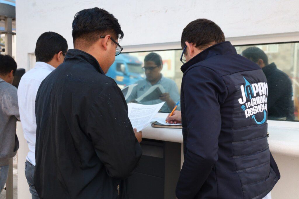 Sanciona JAPAM a empresa por verter ilegalmente aguas a cielo abierto