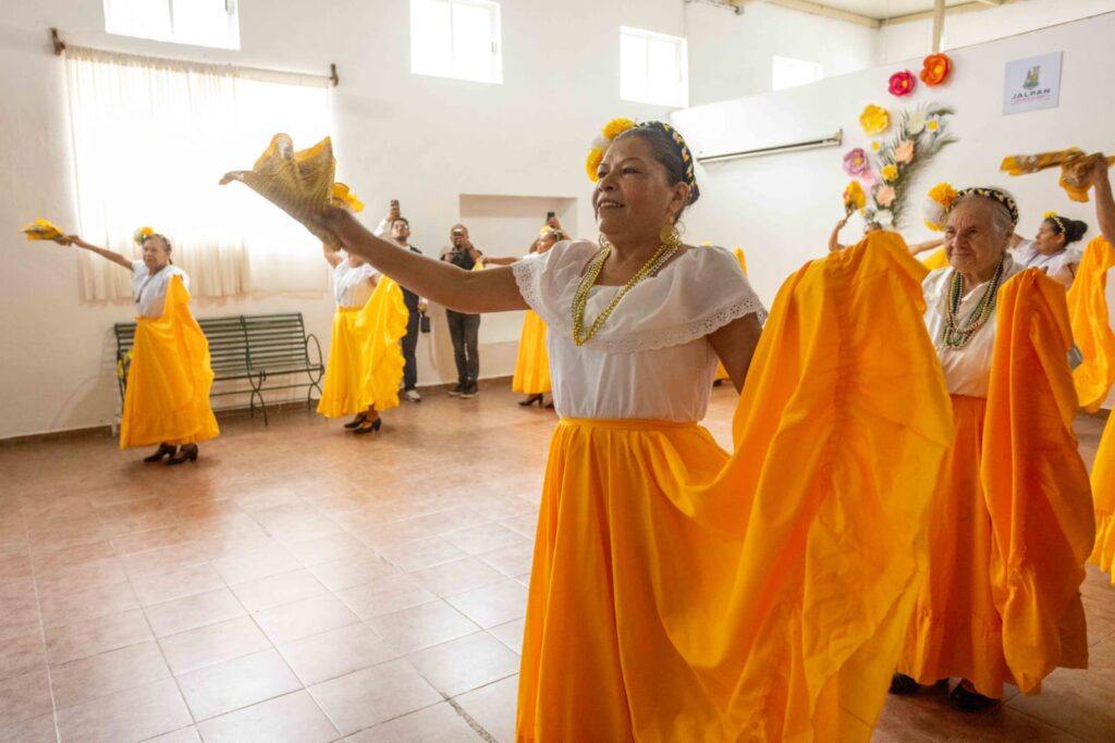 Encabeza Gobernador arranque del programa Club del Adulto Mayor en Jalpan